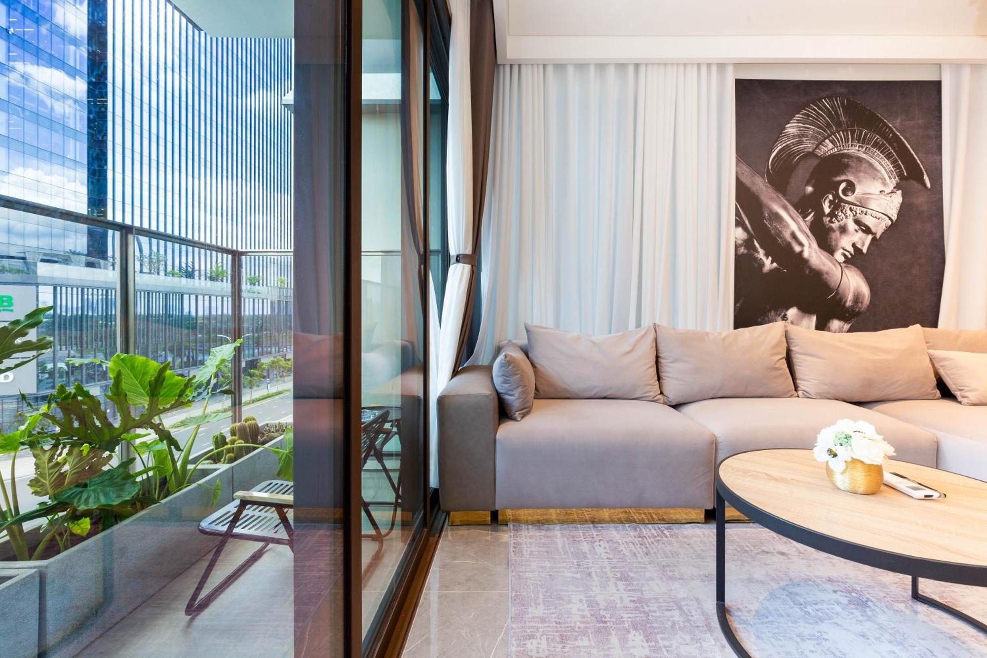 The Opera Apartment Cental Saigon Free Pool-Gym-Sauna Room- Golf Mini Ho Chi Minh City Bagian luar foto