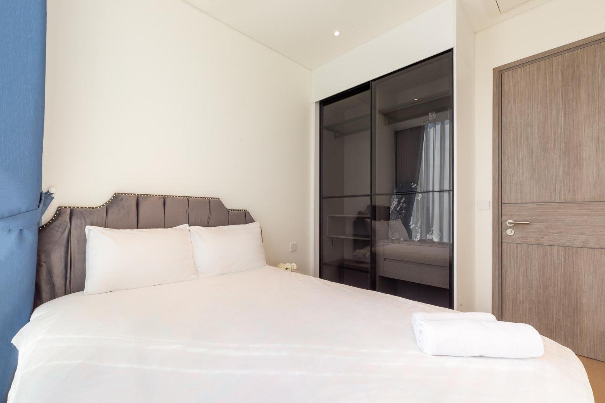 The Opera Apartment Cental Saigon Free Pool-Gym-Sauna Room- Golf Mini Ho Chi Minh City Bagian luar foto