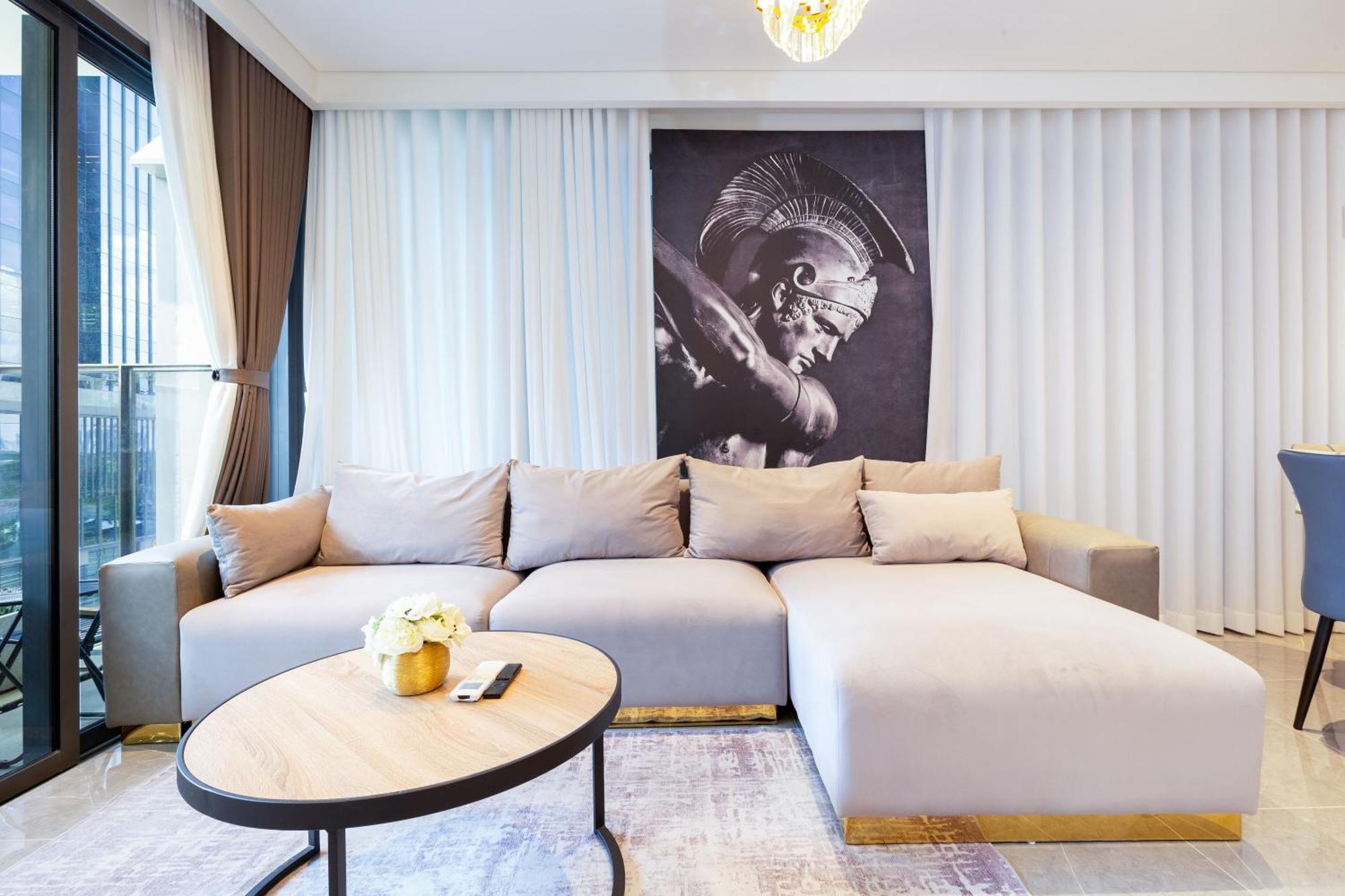 The Opera Apartment Cental Saigon Free Pool-Gym-Sauna Room- Golf Mini Ho Chi Minh City Bagian luar foto