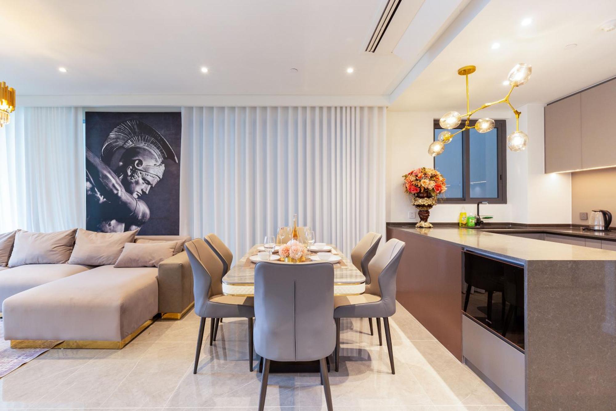 The Opera Apartment Cental Saigon Free Pool-Gym-Sauna Room- Golf Mini Ho Chi Minh City Bagian luar foto