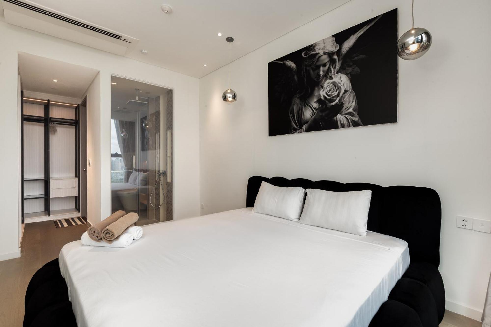 The Opera Apartment Cental Saigon Free Pool-Gym-Sauna Room- Golf Mini Ho Chi Minh City Bagian luar foto